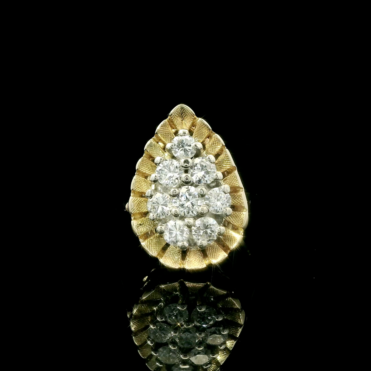 Vintage Pear-Shaped Diamond Cluster Ring in 14K Yellow Gold