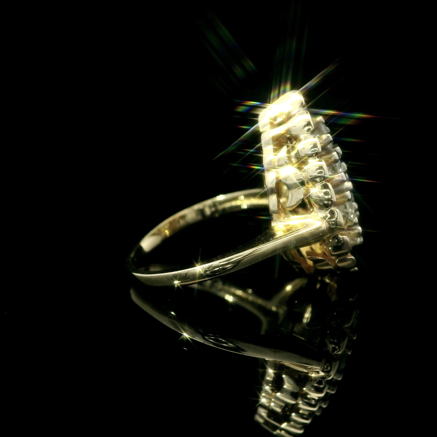 Vintage Pear-Shaped Diamond Cluster Ring in 14K Yellow Gold