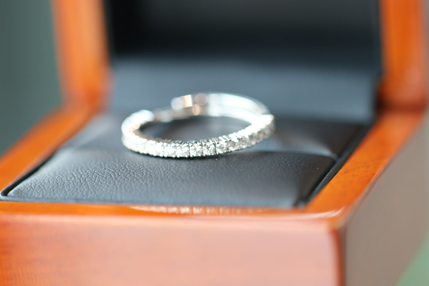 One-Size-Fits-All Flexible Diamond Band – White Gold & Natural Diamonds