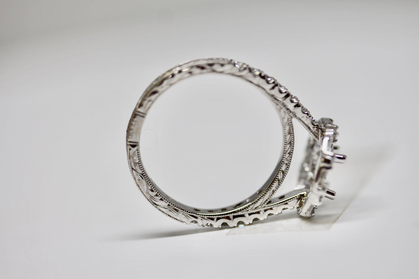 Round Halo Diamond Engagement Ring