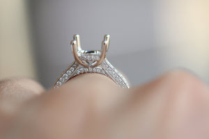 14K White Gold Diamonds All Around Diamondaire Engagement Ring