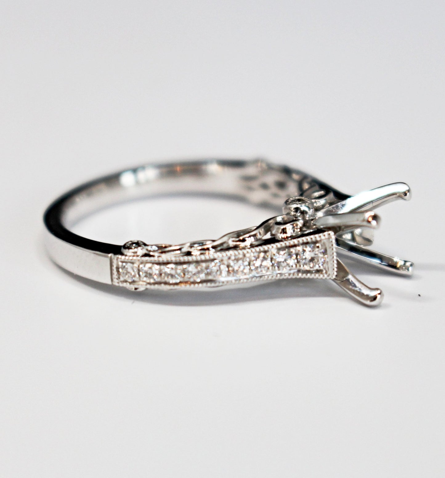 Diamondaire Side Braid Diamond Engagement Ring