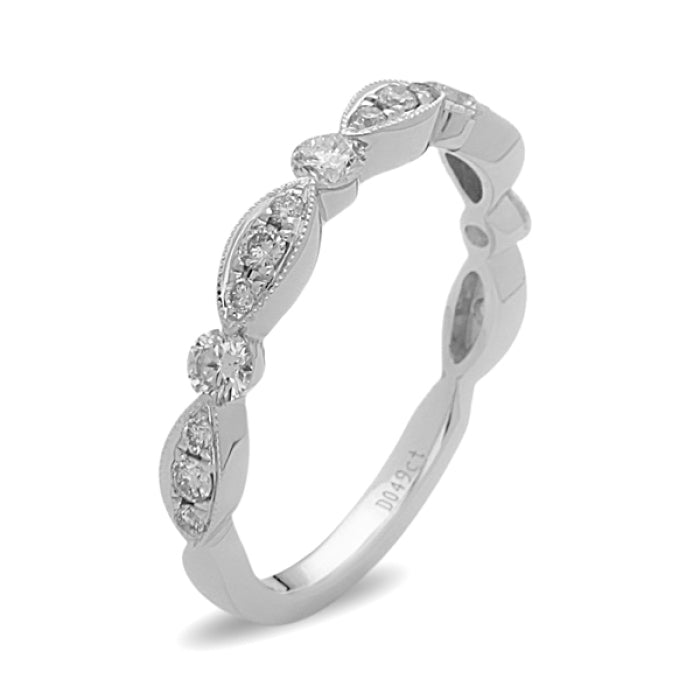 Antique Inspired Diamond Stackable in 18kt Gold