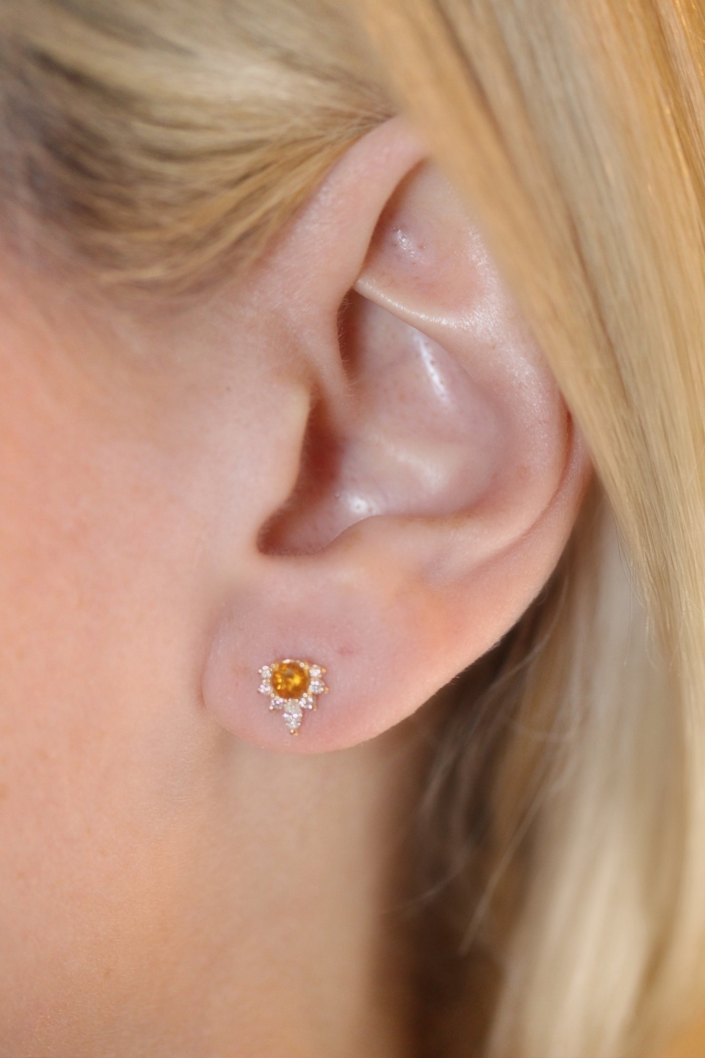 14kt Yellow Gold Diamond and Round Cut Citrine Earrings