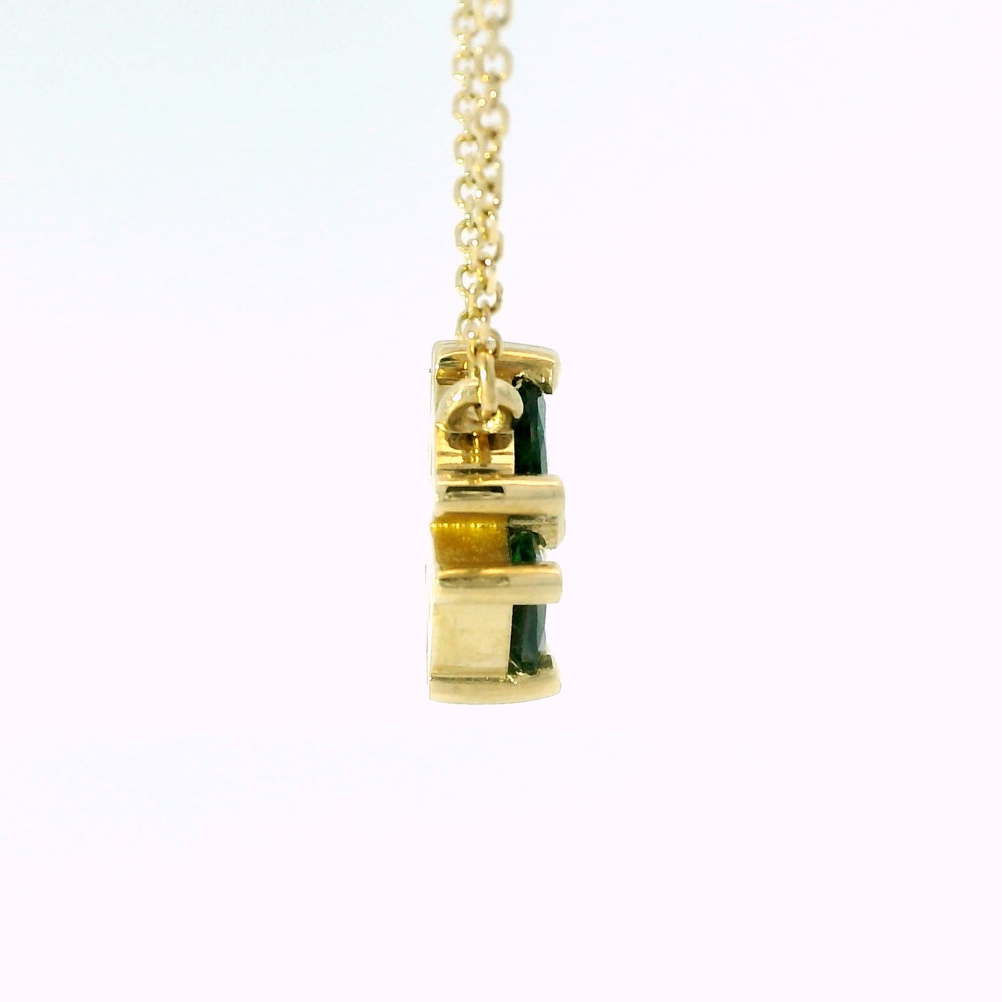 14K Yellow Gold Green Garnet Four Leaf Clover Pendant Necklace