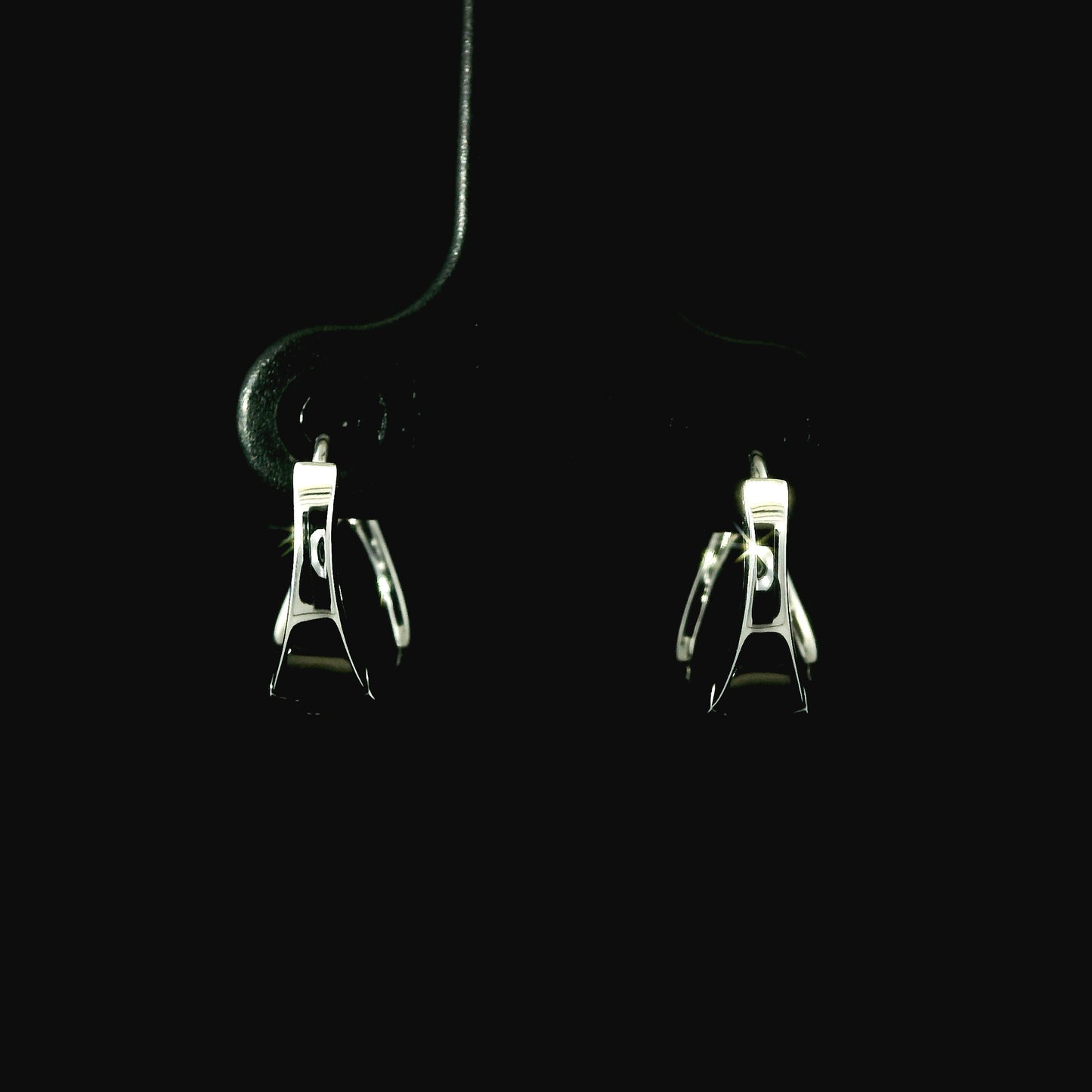 14K White Gold Diamond V Hoop Earrings