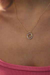 Verticle Interlocking Diamond Circles in Solid 14k