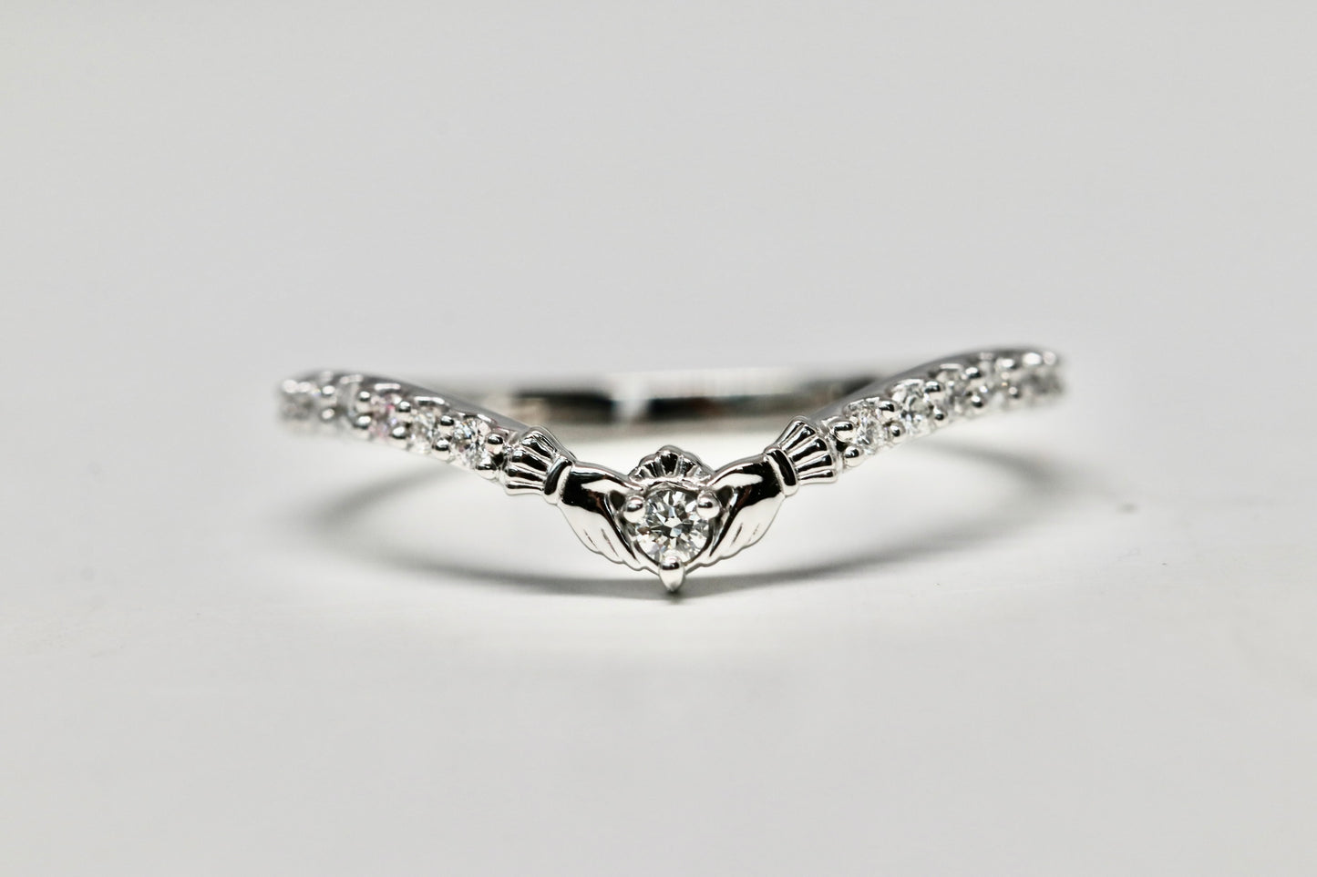 Diamond Claddagh Contour Band