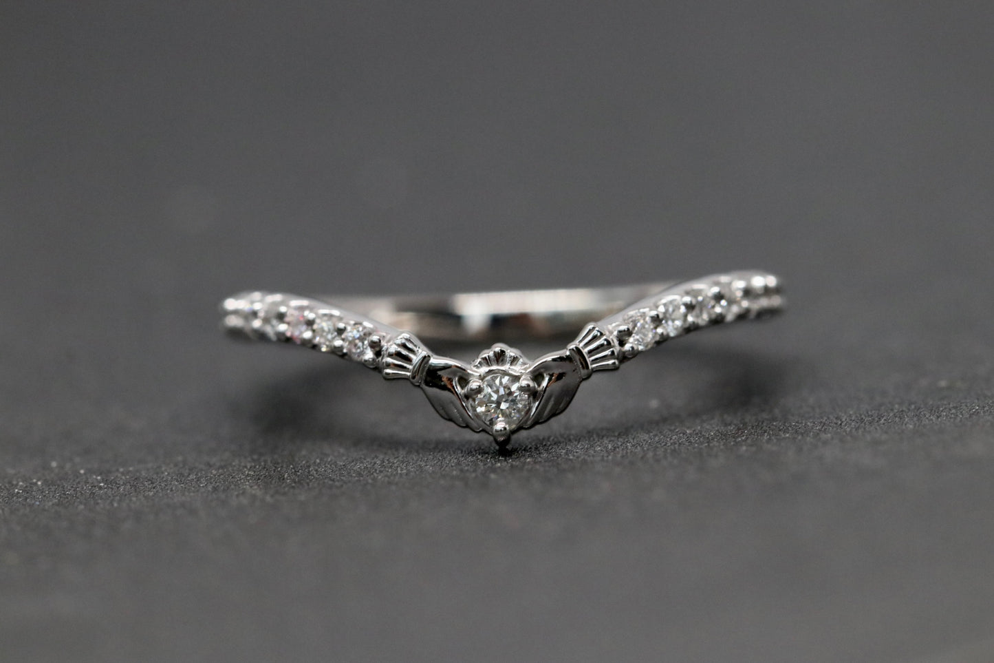 Diamond Claddagh Contour Band