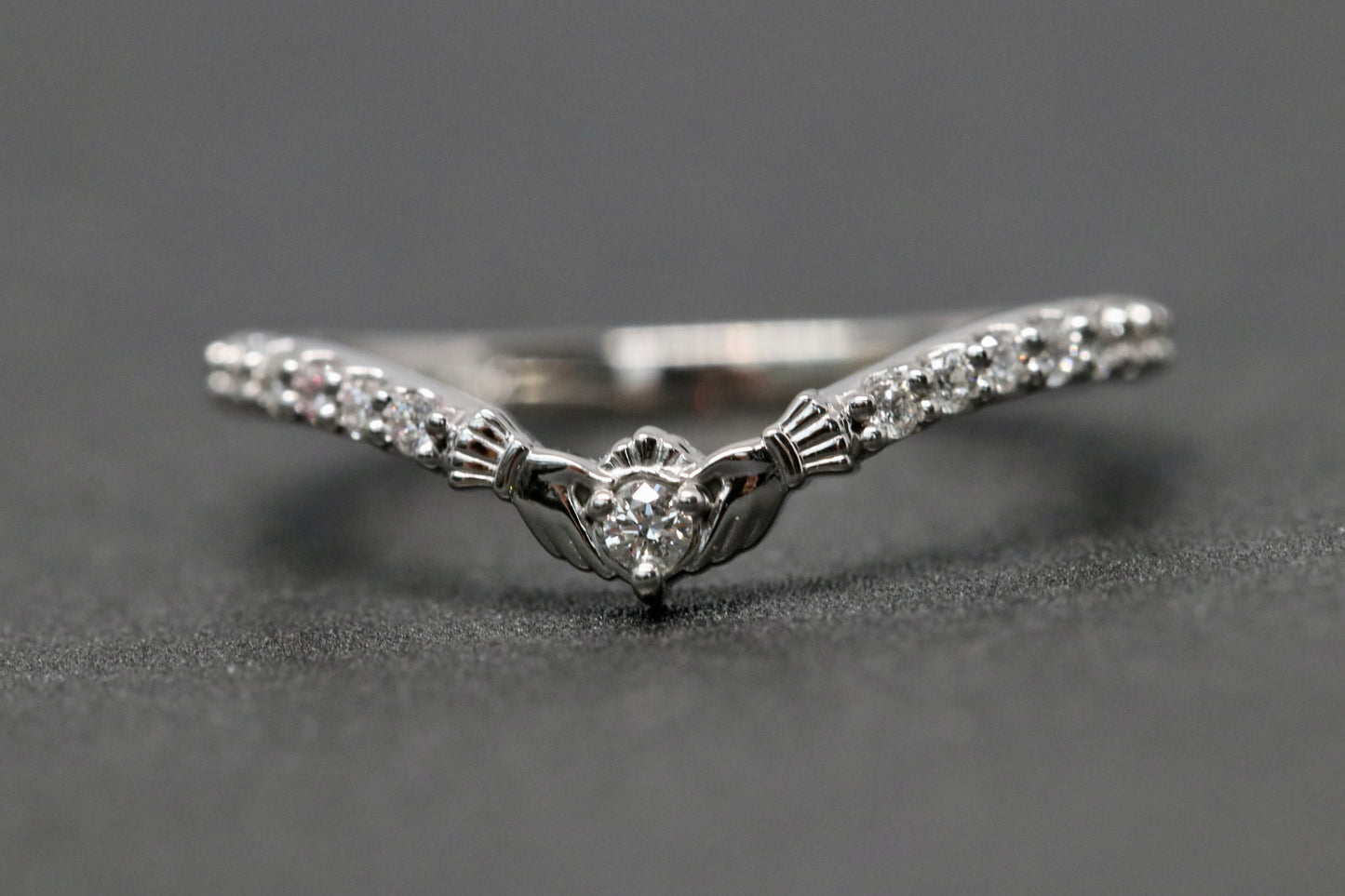 Diamond Claddagh Contour Band