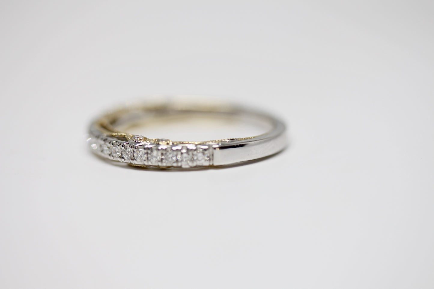 14kt Gold Two-Tone Detailed Wedding Band