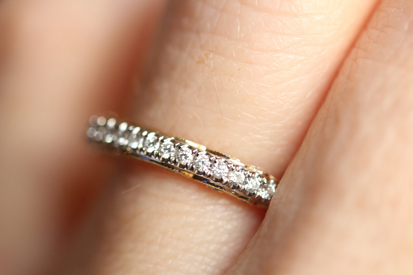 14kt Gold Two-Tone Detailed Wedding Band