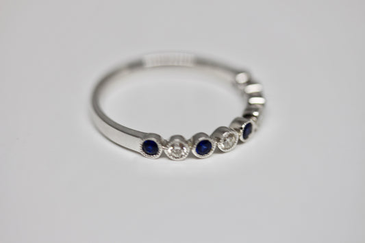 Diamondaire Round Cut Blue Sapphire & Diamond Stackable Ring