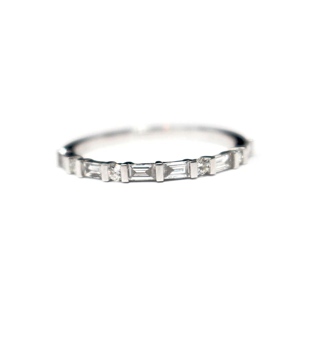 Baguette and Round Diamond Stackable in 18kt White Gold