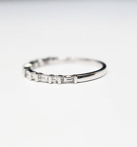 Baguette and Round Diamond Stackable in 18kt White Gold