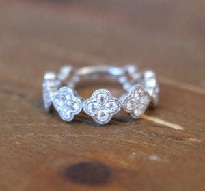 Clover Diamond Stackable Ring