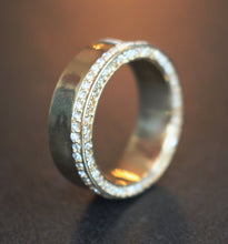 Diamondaire Exclusive Mens Top and Side Profile Gold and Diamond Band