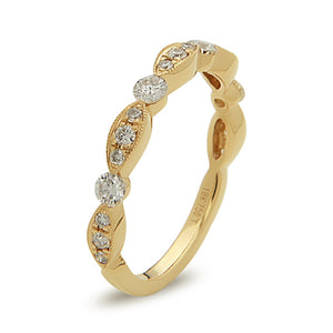 Antique Inspired Diamond Stackable in 18kt Gold