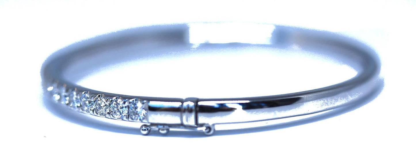 2ct Timeless Diamond Bangle
