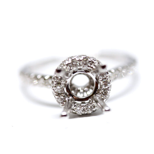 Round Shape Halo Diamond Engagement Ring